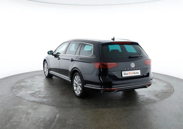 Volkswagen Passat cena 129945 przebieg: 132512, rok produkcji 2020 z Sejny małe 781